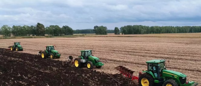 前進在希望（wàng）的田野上——2018貴州輪胎農業子（zǐ）午（wǔ）線輪胎田間（jiān）演示會圓滿舉辦（bàn）