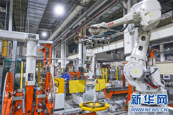 貴陽推進“數實相（xiàng）融”為（wéi）傳統工業賦能添翼